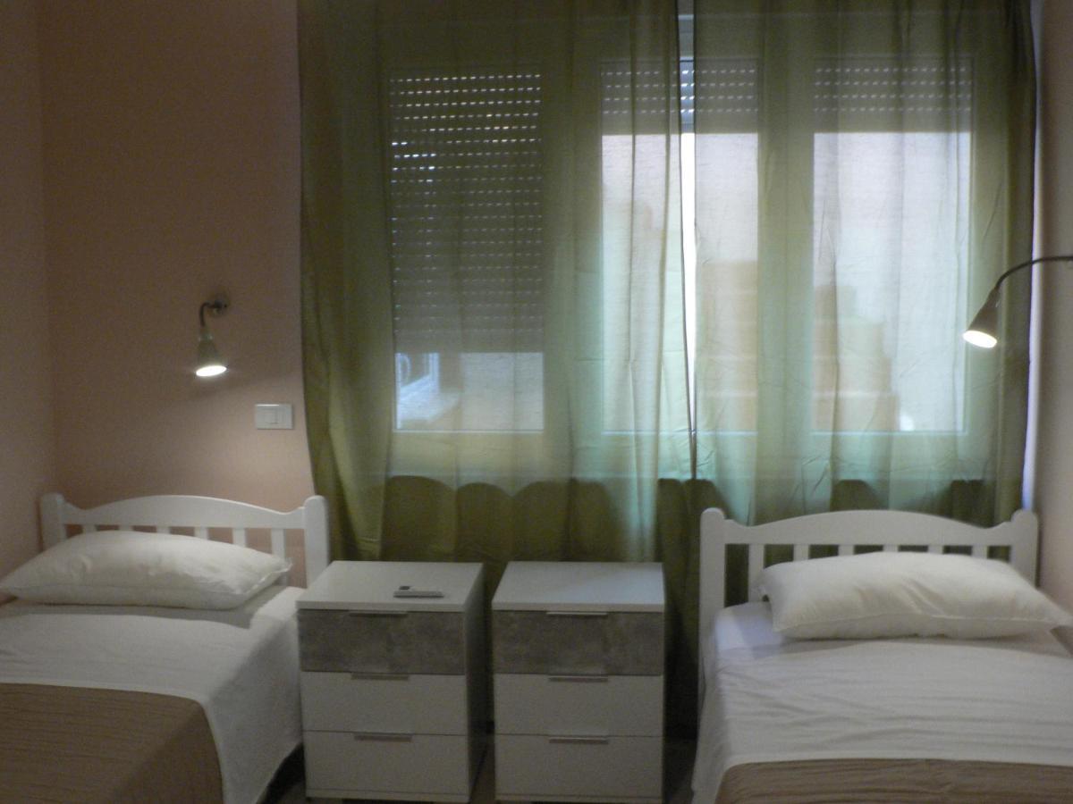Apartments Hana Пула Екстер'єр фото