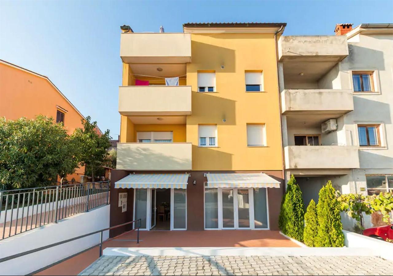 Apartments Hana Пула Екстер'єр фото